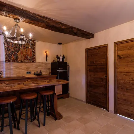 Medievale - Privatif Apartment